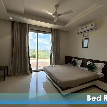 Hillview Rooms By 29 Bungalow Panchgani Esterno foto