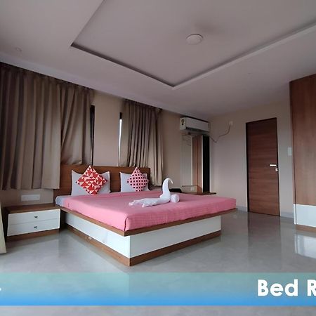 Hillview Rooms By 29 Bungalow Panchgani Esterno foto